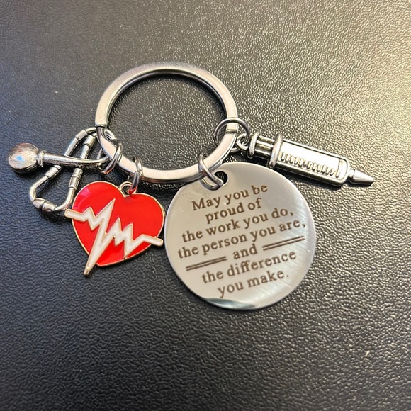 ๐ท๏ธ Nurse Inscribed Keychain (Free Gift Wrap Available) - Picture 1 of 1